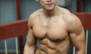 如何打造完美又饱满的胸型，男人最性感的胸肌训练！