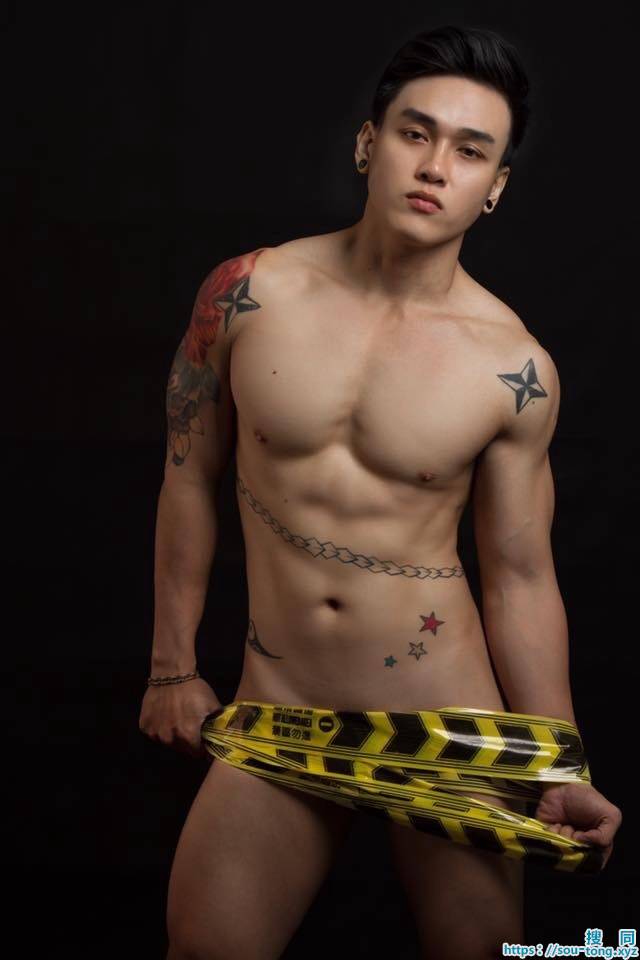 越南帅哥裸体秀身材