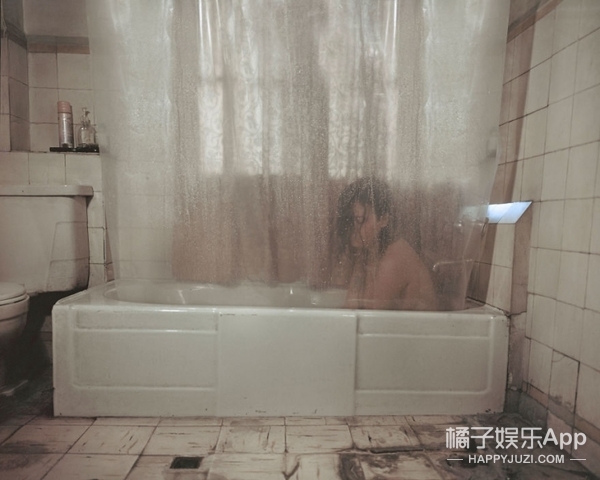 她卧底同性恋治疗室，拍到他们是这样“治疗”同性恋的