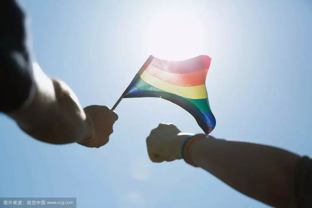 新浪不再针对“同性恋”，我们就胜利了么？