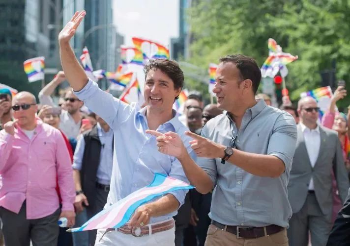 加拿大总理特鲁多参加今天蒙特利尔的同性恋大游行