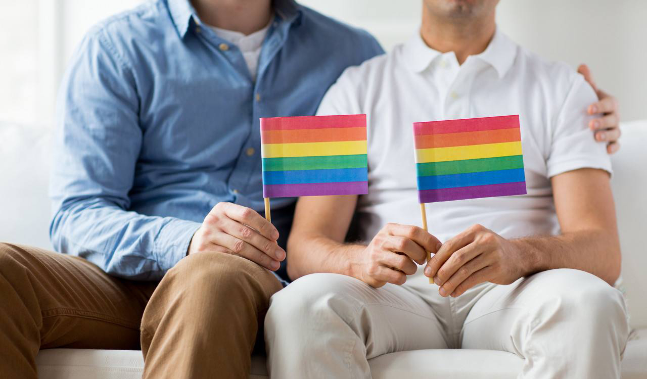 同性恋不能当教师，歧视何以深入到骨髓？