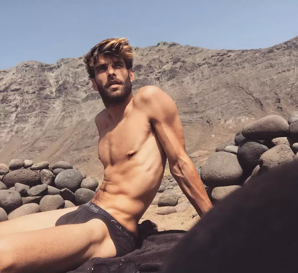 Jon Kortajarena 不仅是超模，还是Gay圈模范！