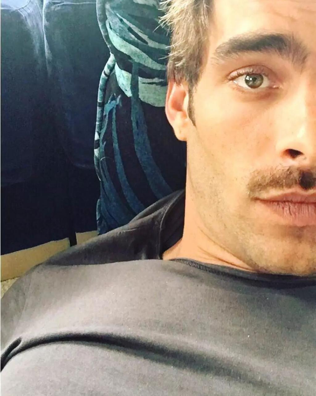 Jon Kortajarena 不仅是超模，还是Gay圈模范！