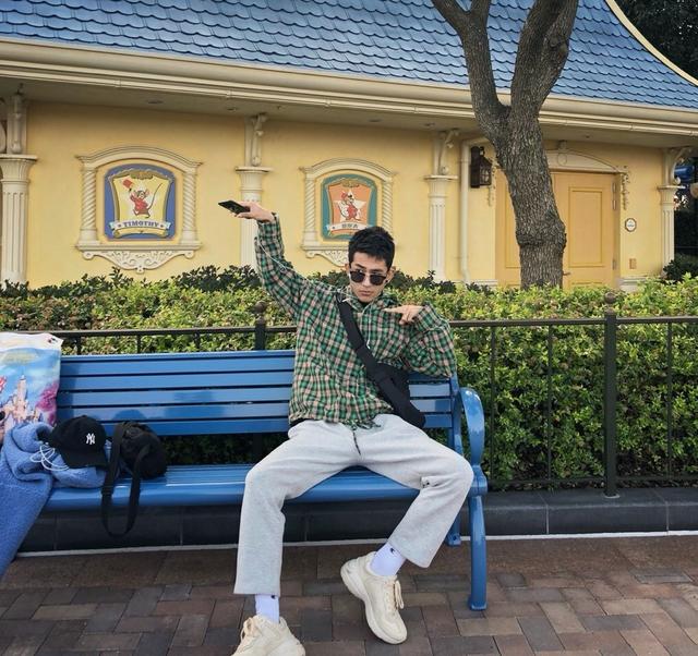 男生冬季搭配真的很难搭配吗?这些吸睛穿搭学会就可以了!