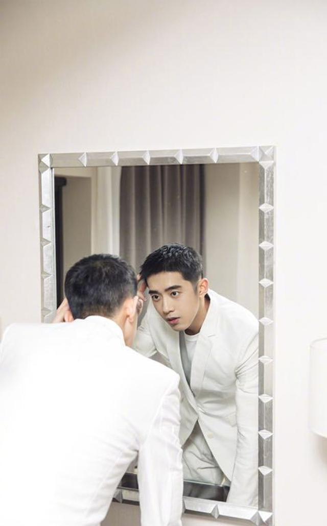 男士护肤小技巧,解决秋冬皮肤问题,你真的了解吗?