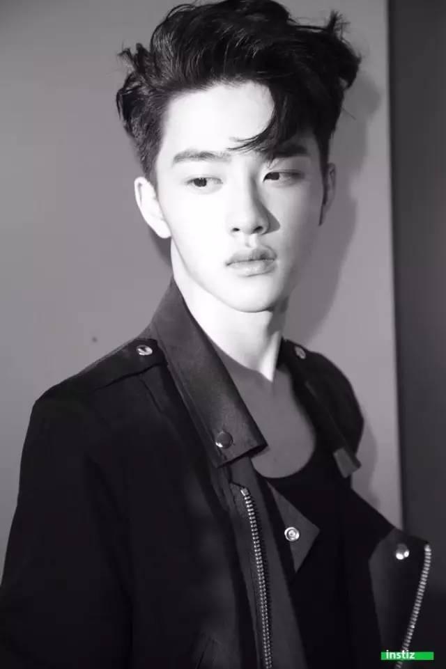 男士冬季的刘海也很帅气,看看你的脸型适合哪种!