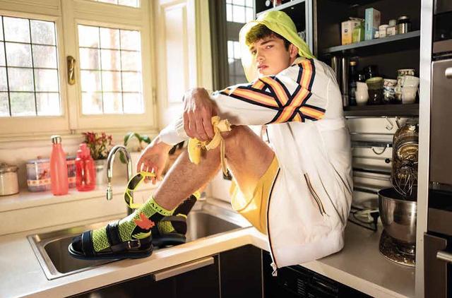 IG上非常热门的奥地利男模Peter Mairhofer,确实好看!