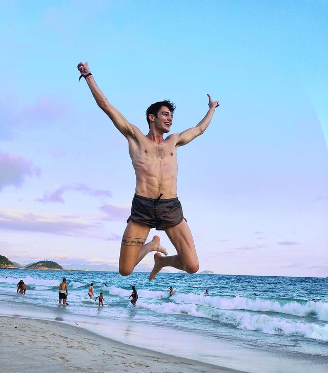 IG上非常热门的奥地利男模Peter Mairhofer,确实好看!