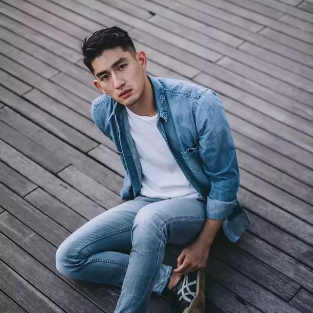 名校毕业的新加坡男模,完美侧脸让人小鹿乱撞!