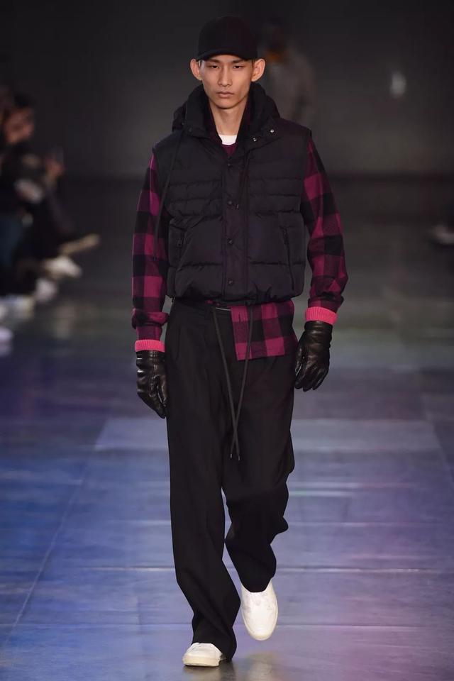 新出的中国男模,我觉得是新生代这一波人里最高级独特的了!