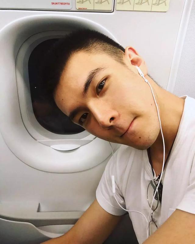 新出的中国男模,我觉得是新生代这一波人里最高级独特的了!