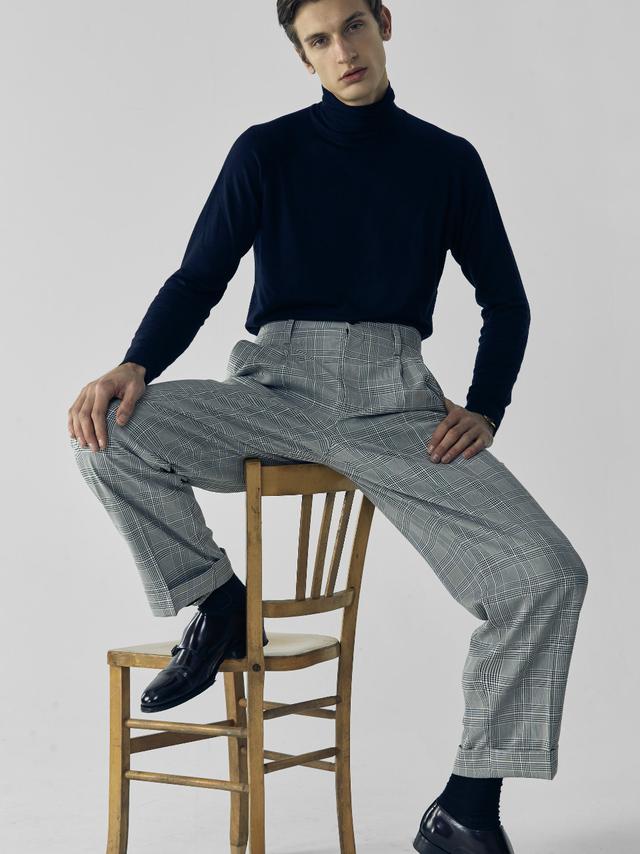 新人男模Romedius Turr,身高一米九颜值超高,以后肯定是超模!