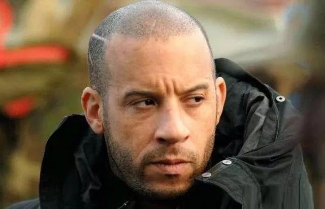 2019男士流行发型,男生不喜后2款,而女生却很痴迷