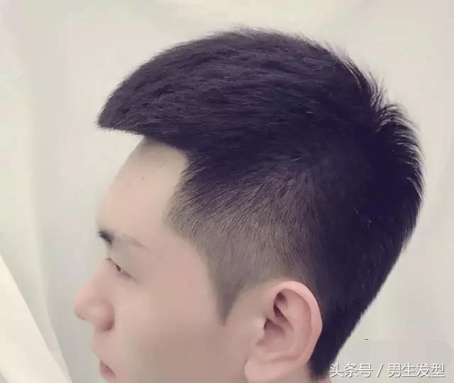 几款适合单眼皮男生的发型,妥妥的逆袭