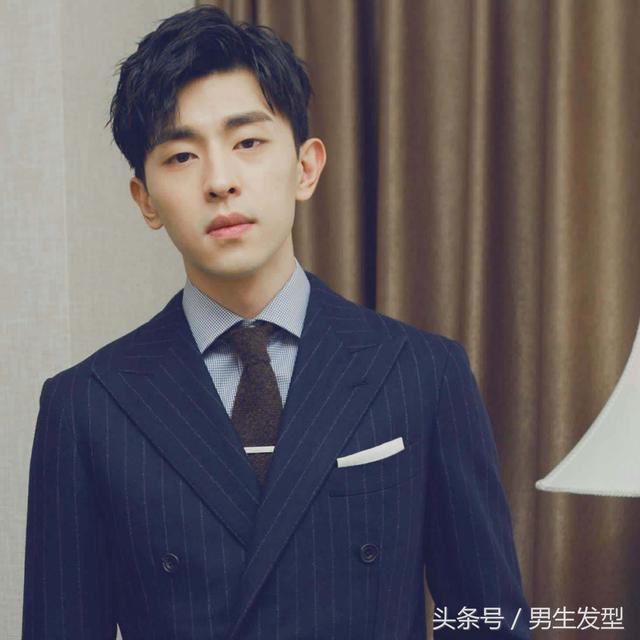 几款适合单眼皮男生的发型,妥妥的逆袭