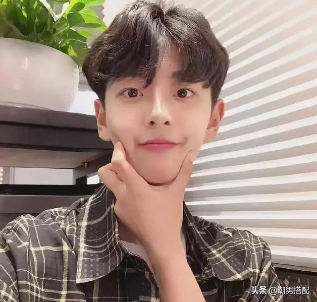 男士什么中分发型,能帅到连自己都不敢相信?