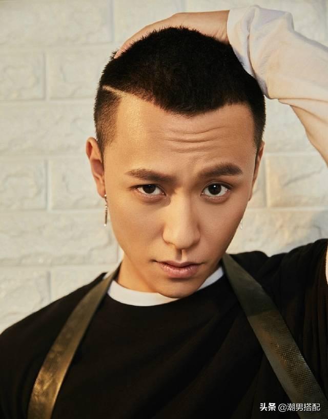 秋冬男生弄什么发型好看?这几款发型随便剪一个都很帅!