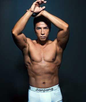 甄子丹肌肉图片,甄子丹肌肉训练照片