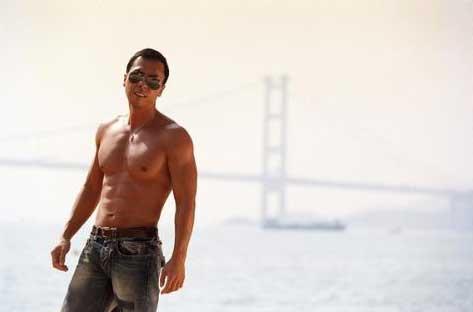 甄子丹肌肉图片,甄子丹肌肉训练照片