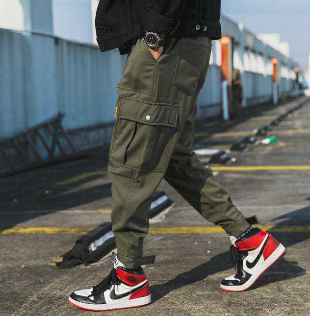 秋冬男士不想穿得老气,五种时尚单品穿出新鲜感!