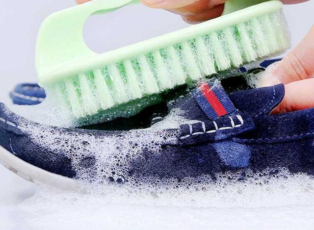 男生洗鞋注意这几点,穿几年都不显旧