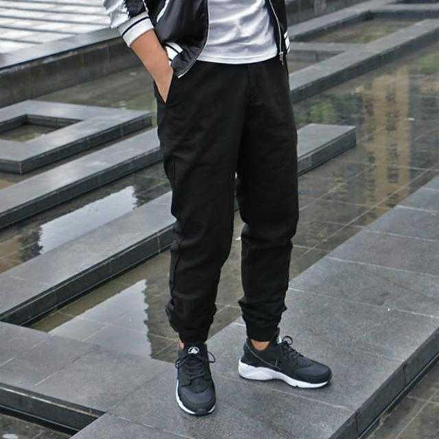 时髦束腿裤,上身效果很有范儿穿出时尚感