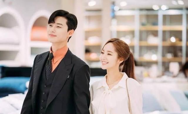 悉尼街头最靓丽的崽!朴叙俊最新大片再现《金秘书》副会长风采