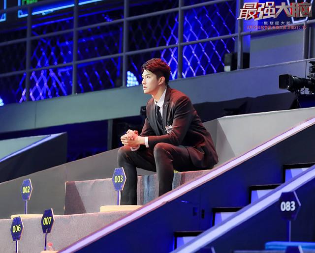 新一季最强大脑首播!同济大学博士张艺帅吸粉无数!高颜值学霸!