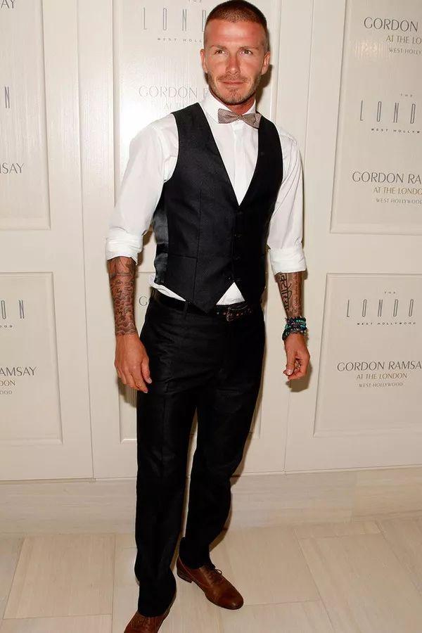 男人二十五岁以后,该学会像女人挑内衣一样挑衬衫!