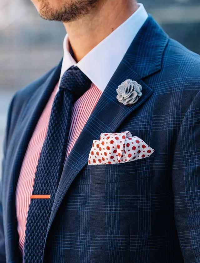 下巴以下,腹肌以上,新郎的【西装黄金区】该如何风骚?