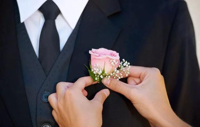 年轻人,比起精英人士你更需要一套定制西装!