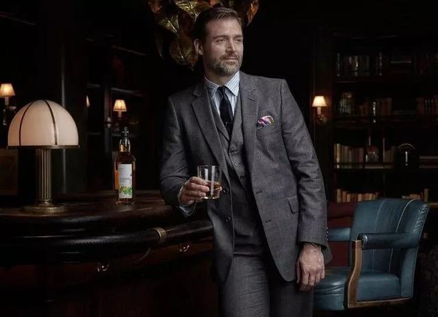 有男人的野心,为什么需要一套西服加持?