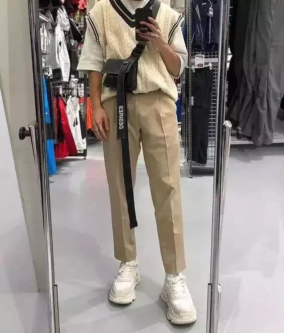 别再讨厌这个颜色了!它真的可以百搭所有单品!