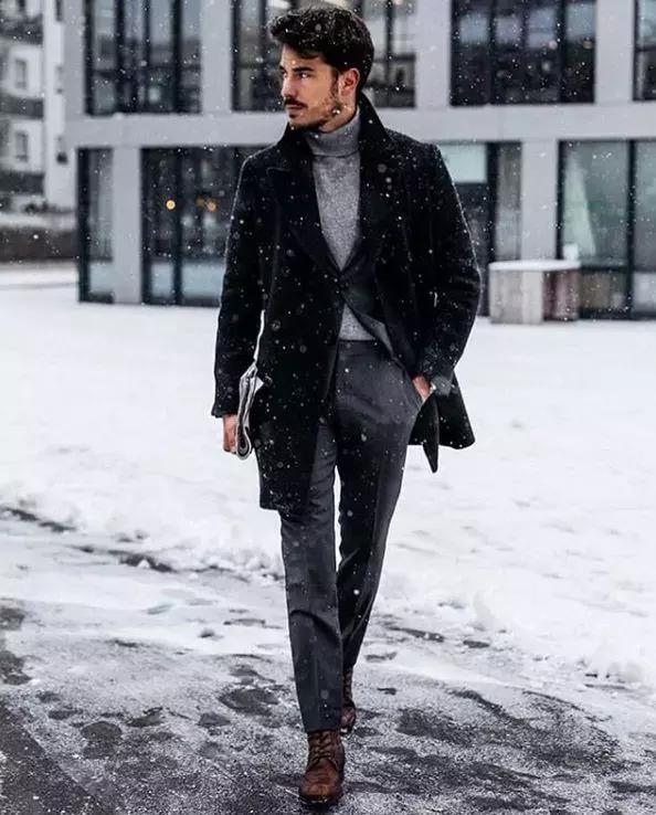 只有真正会穿的人才能把商务装穿出时髦优雅感!