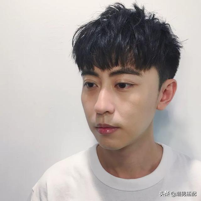 有没有不看脸的男生发型?发型师:来,你跟我剪!