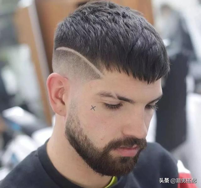男生长的丑怎么办,找对发型帅一半!