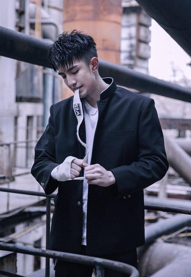 六位“霸道总裁”来袭,谁是你心中的霸道总裁呢?