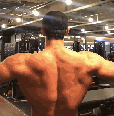 韩国25岁健美新星,每个月吃掉90斤鸡胸肉,公开宣称不用任何药物