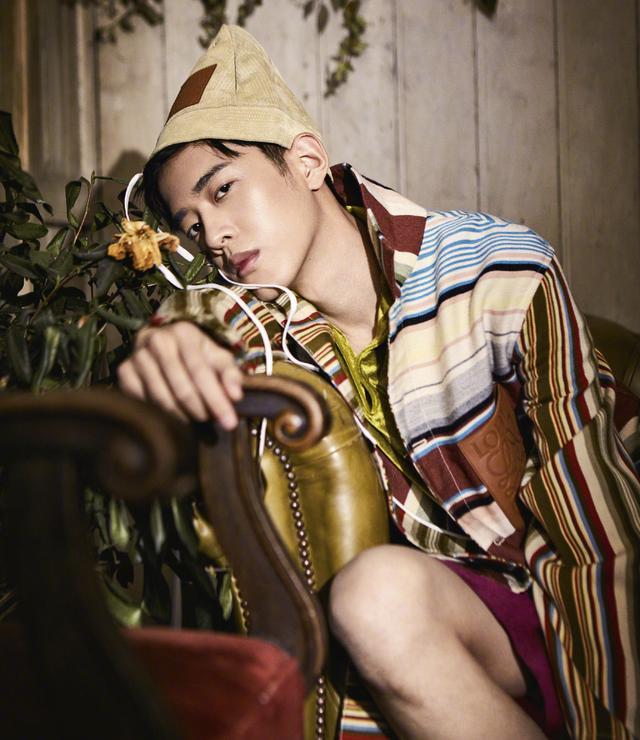 格纹元素搭配4个诀窍,掌握了就可以由“土”变“潮”