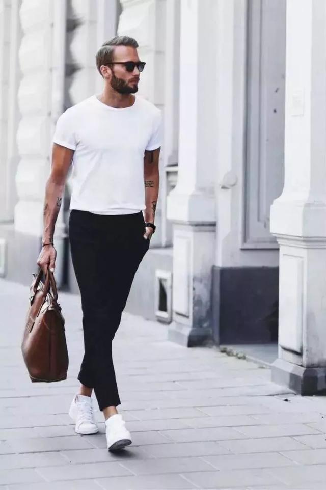 西裤正式场合怎么穿?选对版型是关键!