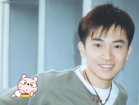 苏有朋只不过烫了“羊毛卷”,颜值就回到巅峰,乖乖虎又回来了!