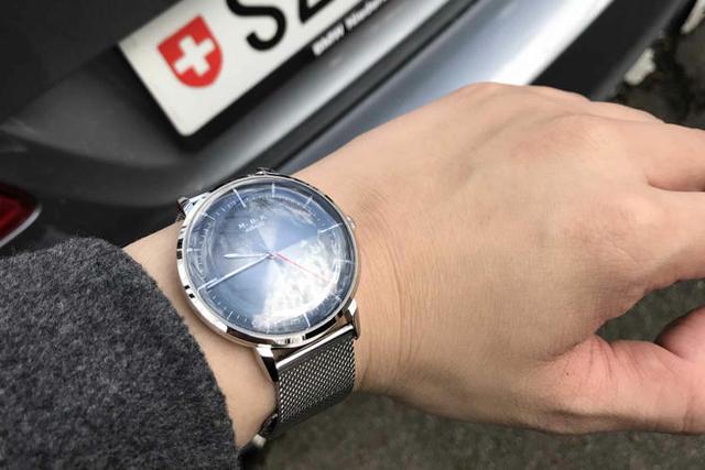 分秒交错,不落俗套的简约腕表就是这么酷!