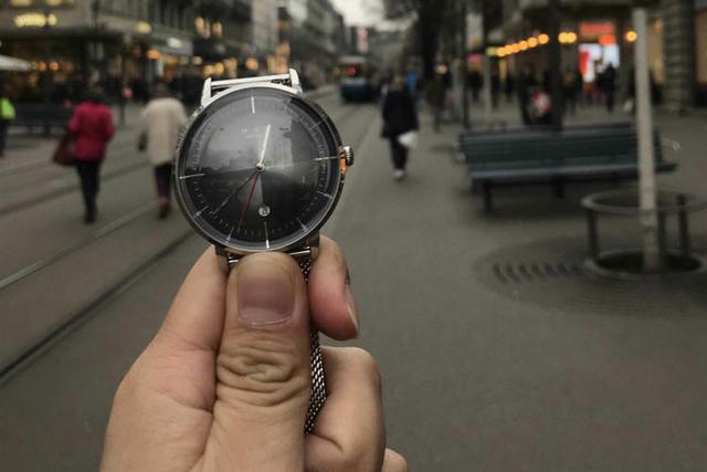 分秒交错,不落俗套的简约腕表就是这么酷!