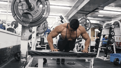 俯卧撑能练出胸肌?4种练习方式送给你,助你变成胸肌男