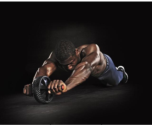 4个动作,教你练出好看腹肌,赶紧练起来吧