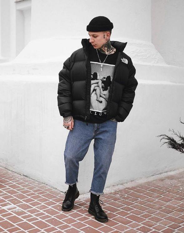 穿牛仔裤懒得卷裤脚?试试时髦的毛边款式