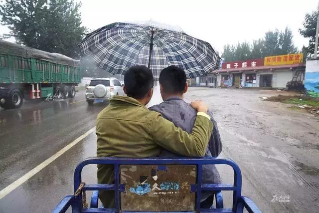 台湾同性婚姻登记第1天:厮守男友25年,蔡康永终于不再孤军奋战