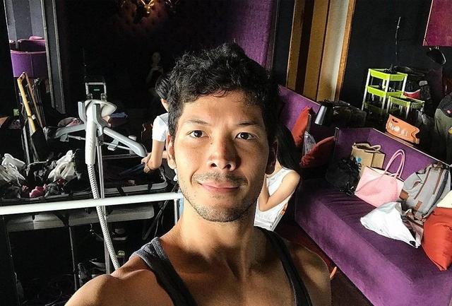 男模被批修图过猛?真相是那里歪了