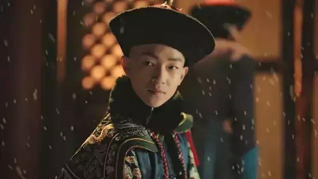 从寸头的刘启,到温文尔雅的五阿哥,在到满是心机的影子长安